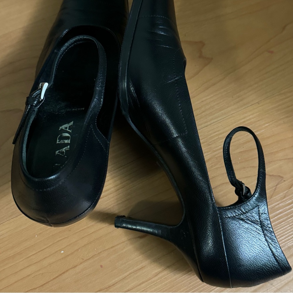 Prada Black Square Toe Heels Vintage Size 35.5 / US 5.5 - Picture 9 of 9